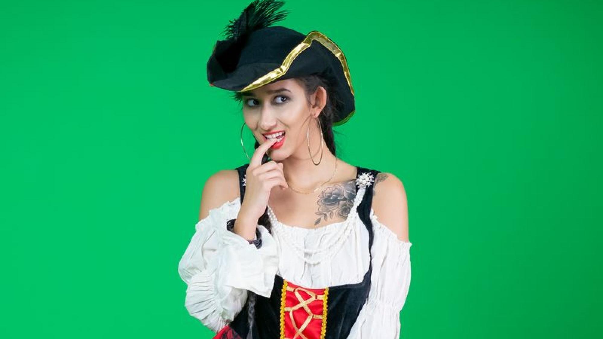 Pirates of the Caribbean Parody VR porn with Darce Lee, Foxy Sanie from VR Conk studio